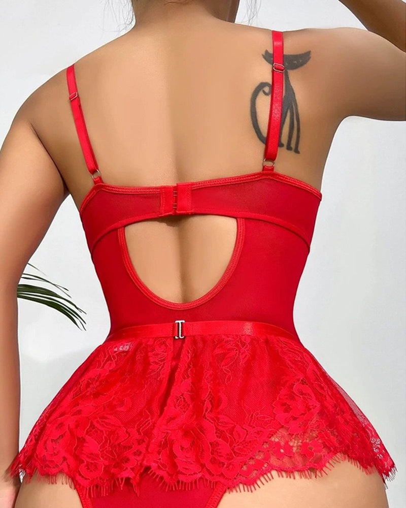 Sexy Lace Heart-shaped Decorated Suspender Nightdress Garter Fishnet Stockings Set