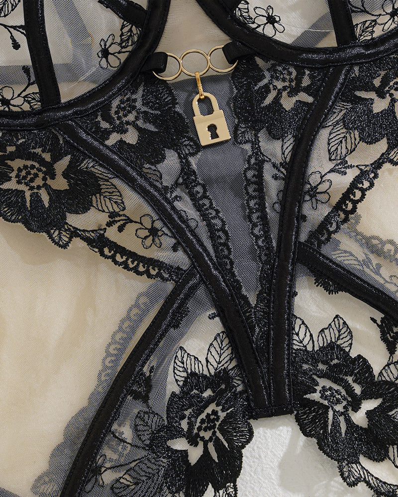 Sexy Mesh See-through Thin Lace Bra Set