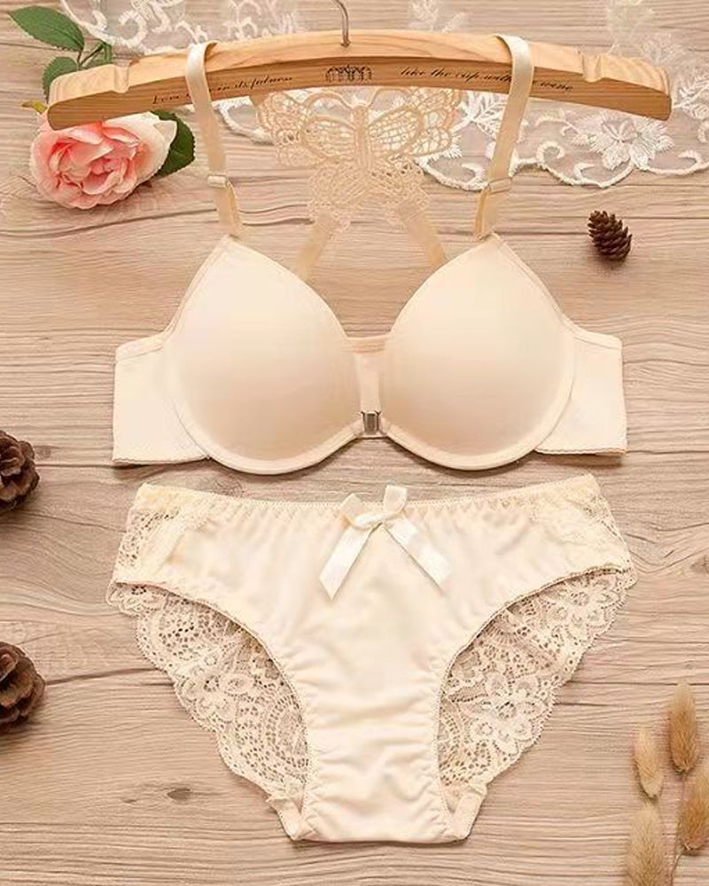 Front-fastening Underwire Butterfly Back Bra and Lace Patchwork Panty Set
